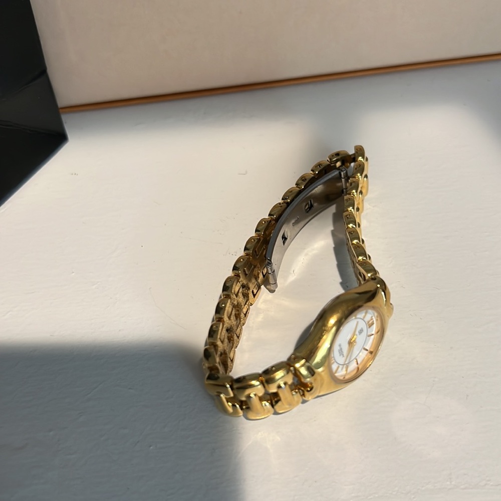 Watch - Picture 2 of 4
